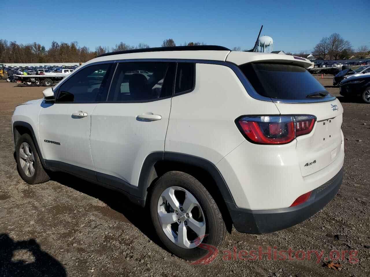 3C4NJDBB5JT479559 2018 JEEP COMPASS