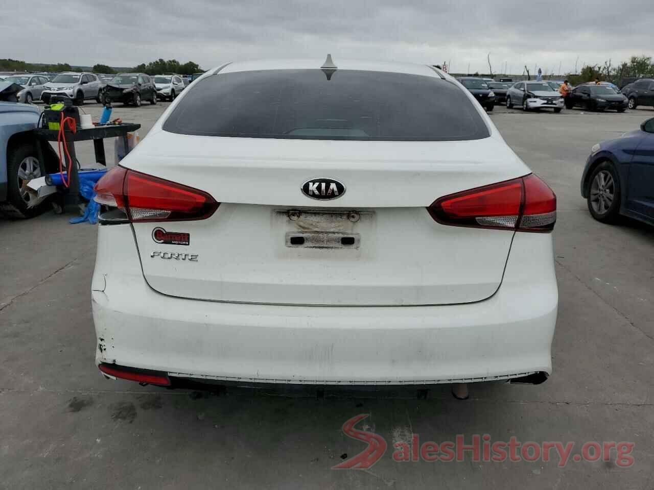 3KPFK4A72HE051445 2017 KIA FORTE