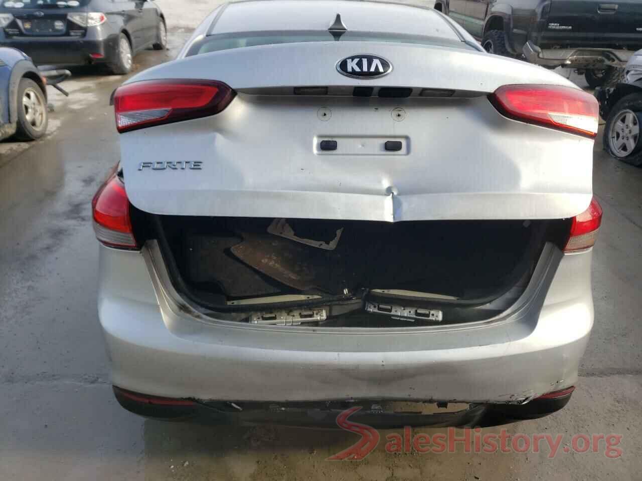 3KPFK4A79HE136301 2017 KIA FORTE