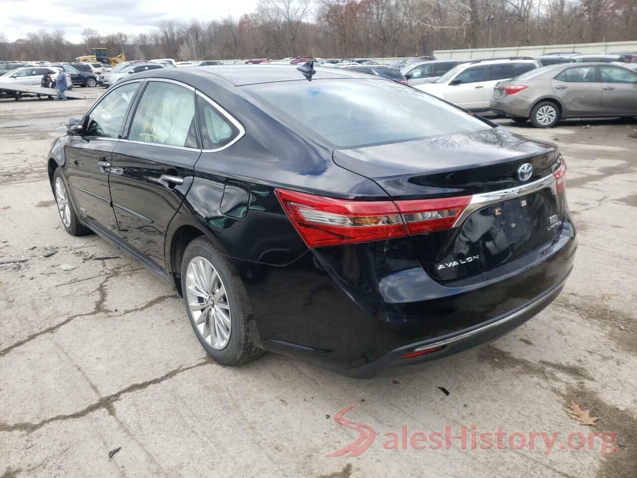 4T1BD1EB8JU062992 2018 TOYOTA AVALON