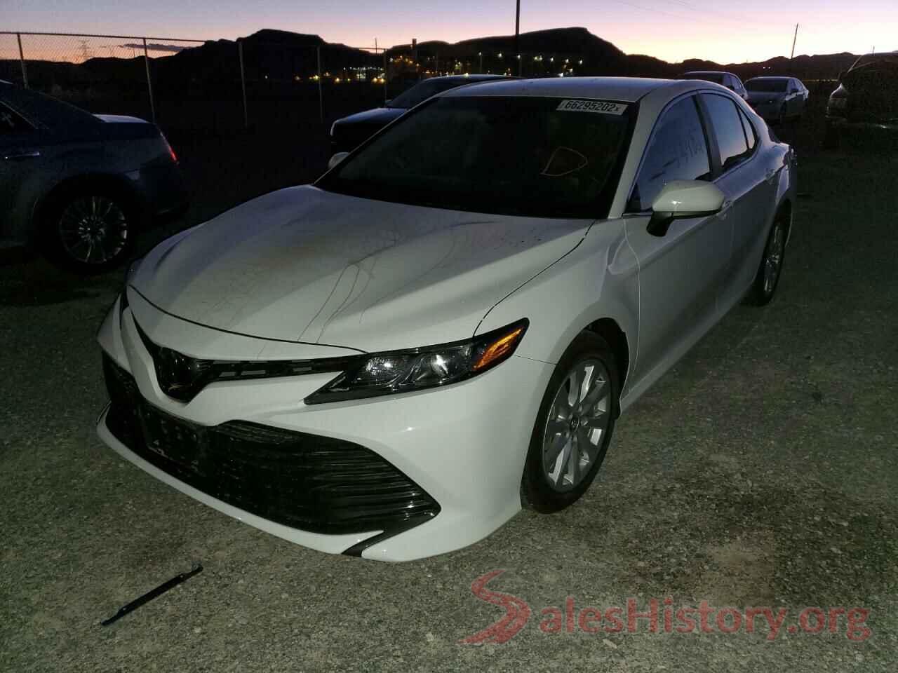 4T1B11HK8JU086455 2018 TOYOTA CAMRY