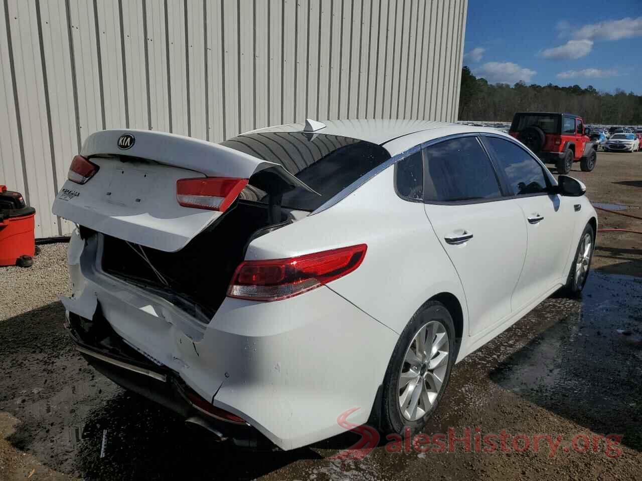 5XXGT4L36JG256100 2018 KIA OPTIMA