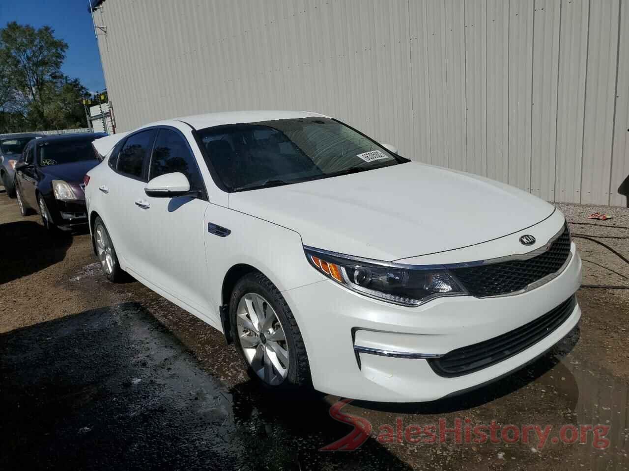 5XXGT4L36JG256100 2018 KIA OPTIMA