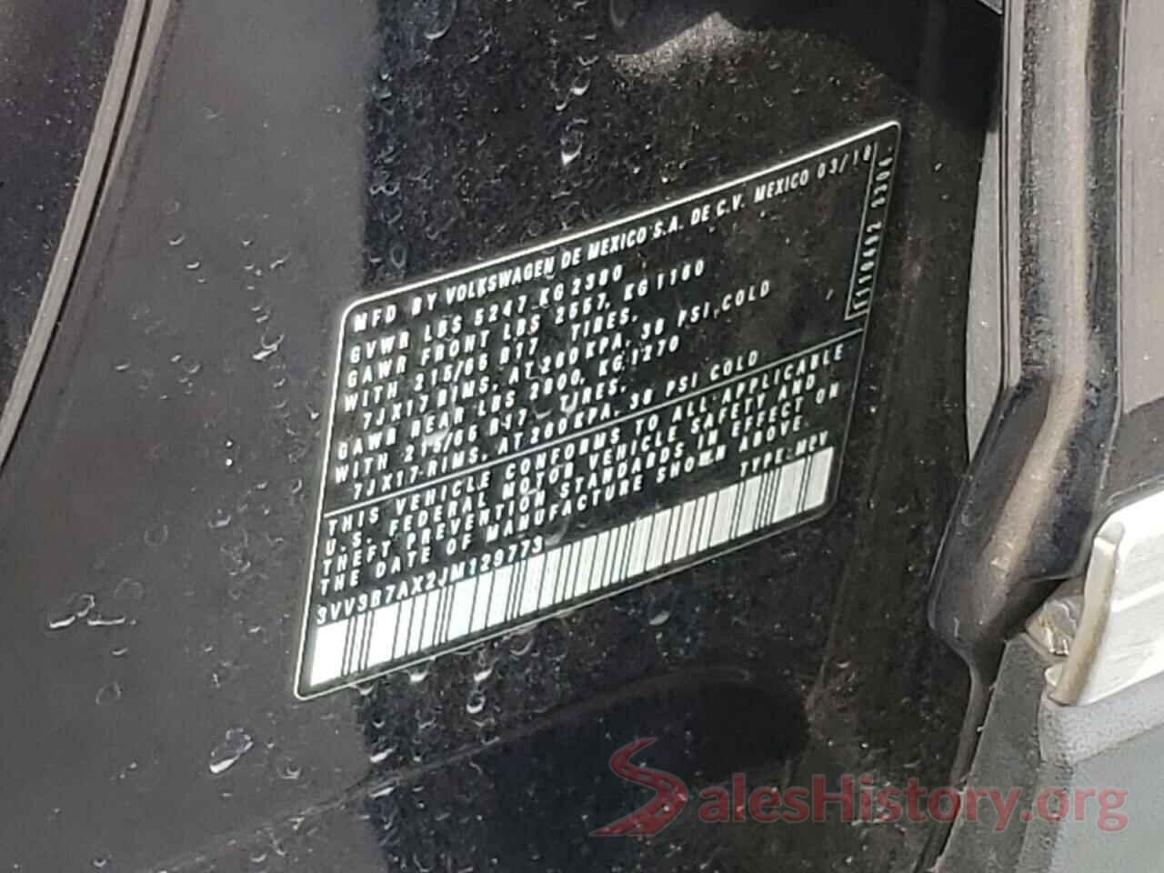 3VV3B7AX2JM129773 2018 VOLKSWAGEN TIGUAN