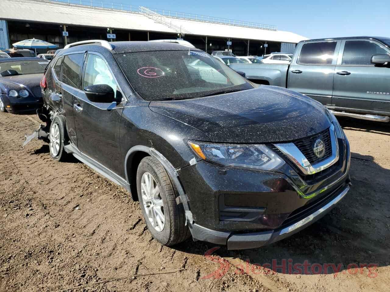 KNMAT2MT3JP596841 2018 NISSAN ROGUE