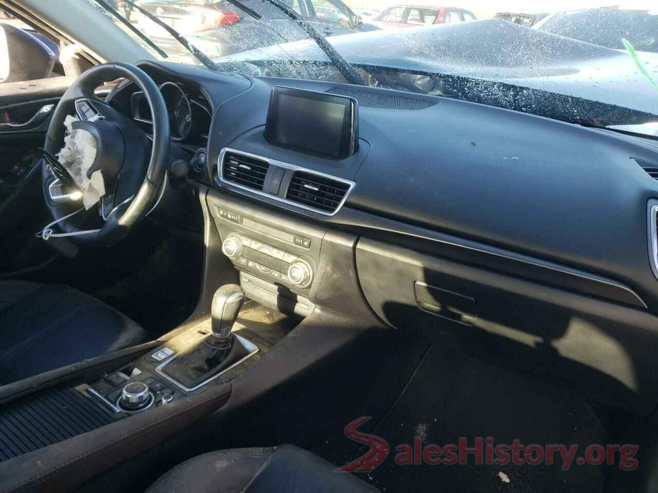 3MZBN1W30JM240954 2018 MAZDA 3