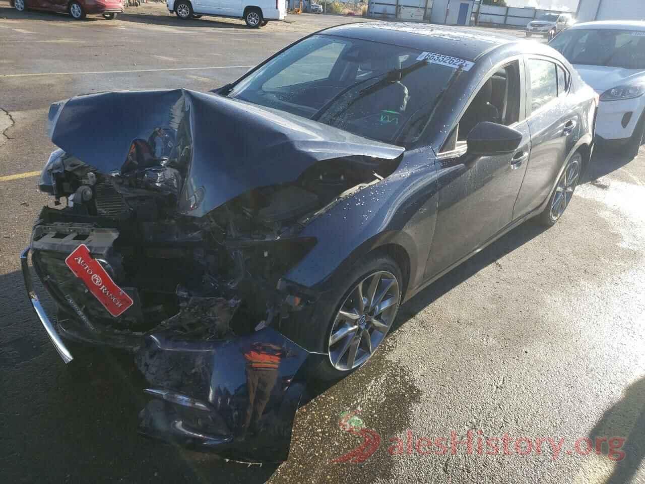 3MZBN1W30JM240954 2018 MAZDA 3