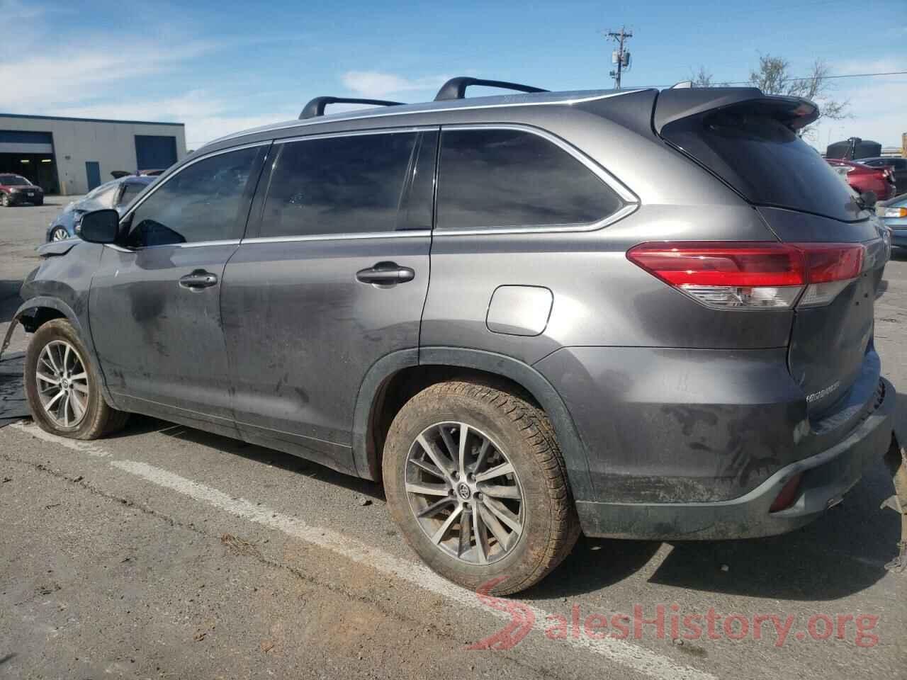 5TDKZRFH2JS548242 2018 TOYOTA HIGHLANDER