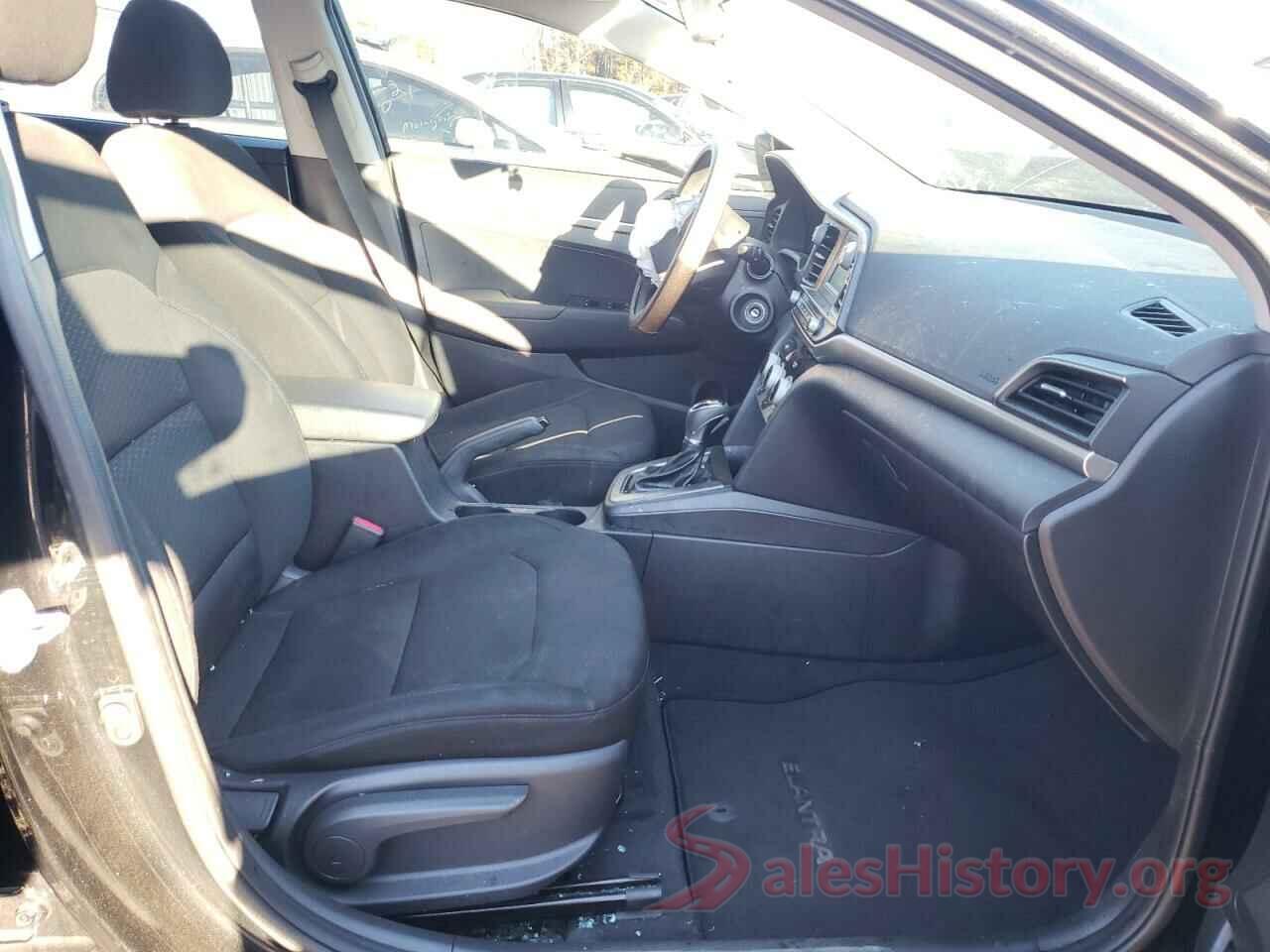 5NPD74LF3KH447738 2019 HYUNDAI ELANTRA