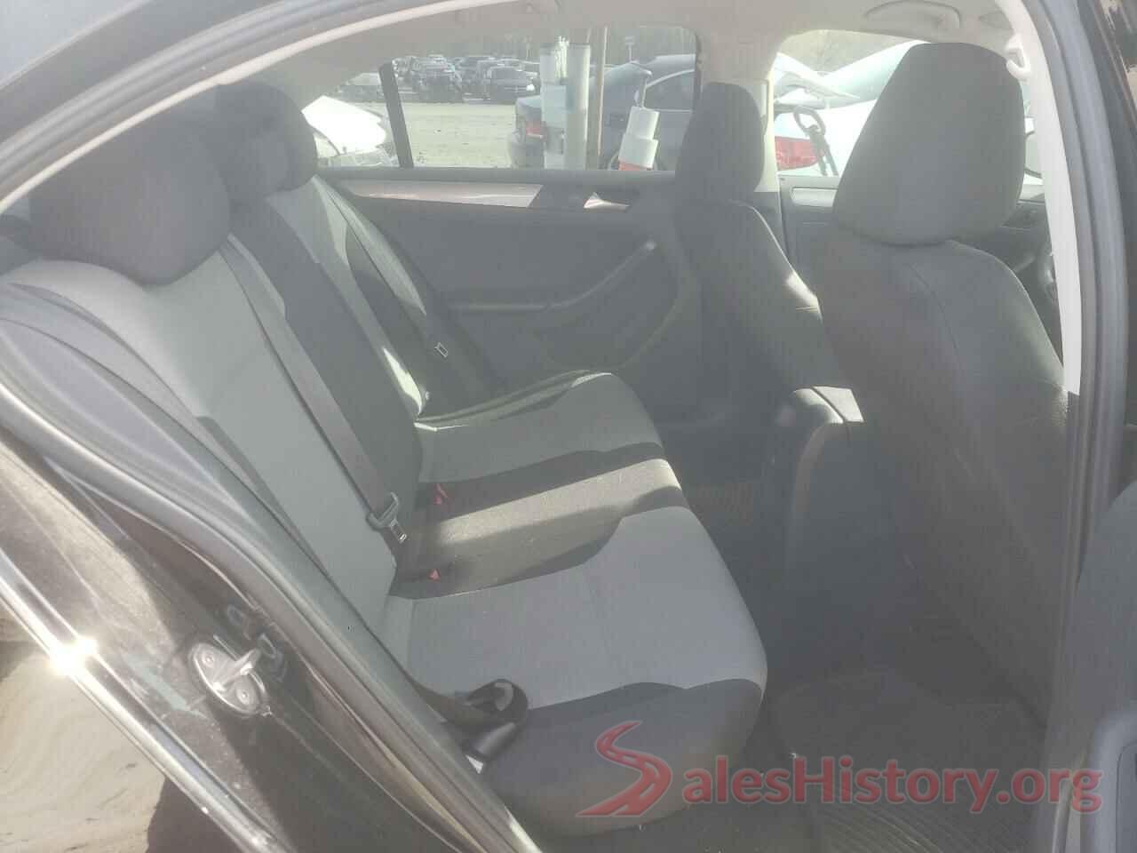 3VW2B7AJ7JM229855 2018 VOLKSWAGEN JETTA