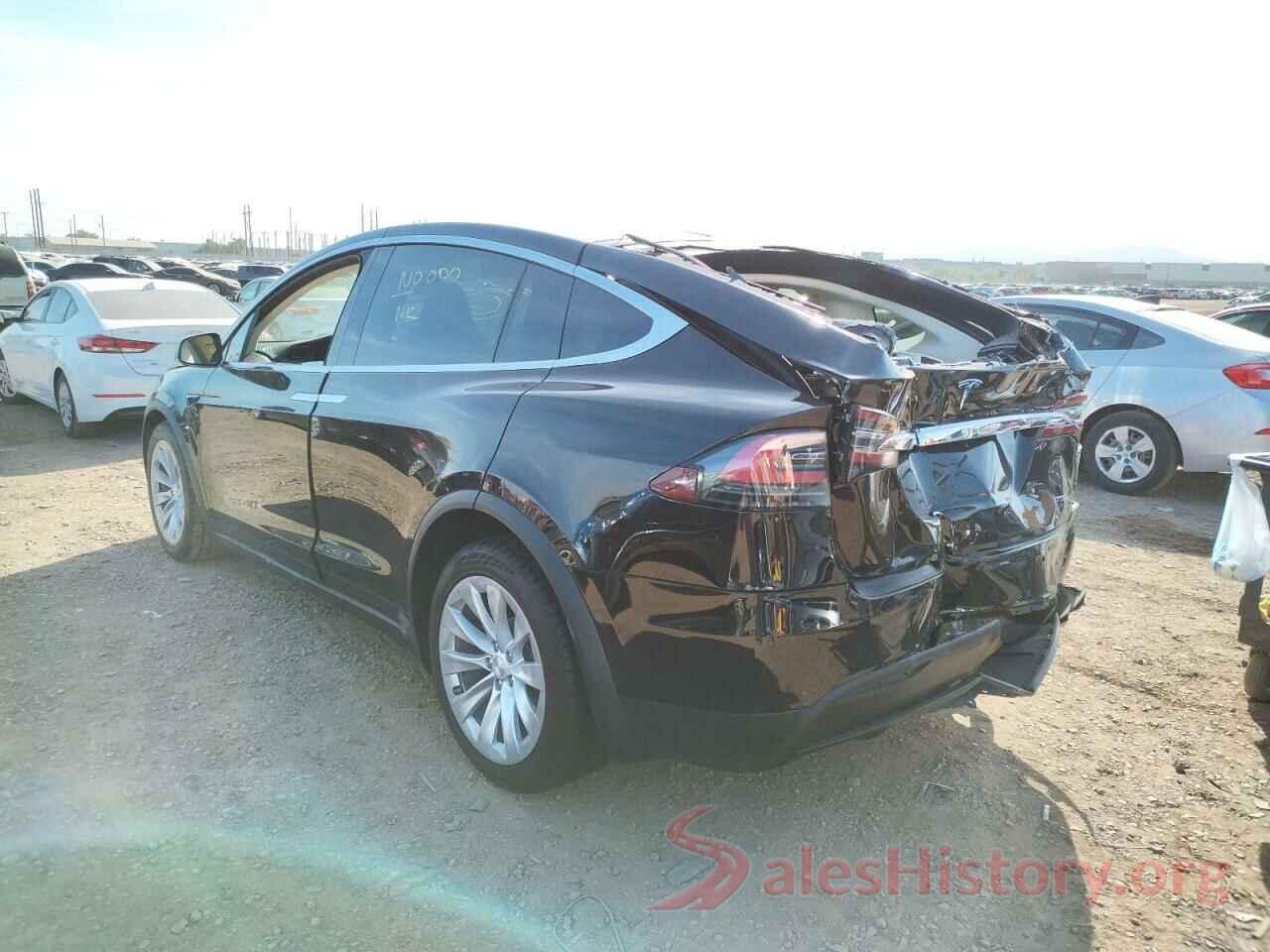 5YJXCDE26JF115745 2018 TESLA MODEL X