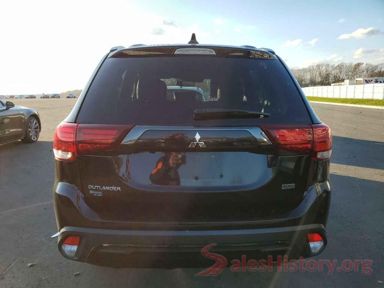 JA4AZ3A30LZ041355 2020 MITSUBISHI OUTLANDER