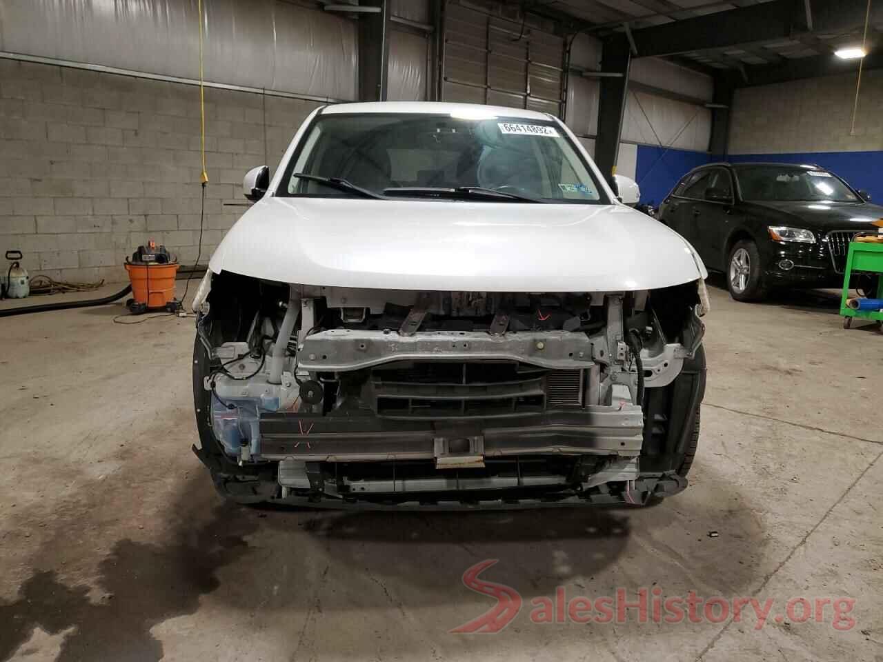 JA4AZ3A35JZ005271 2018 MITSUBISHI OUTLANDER