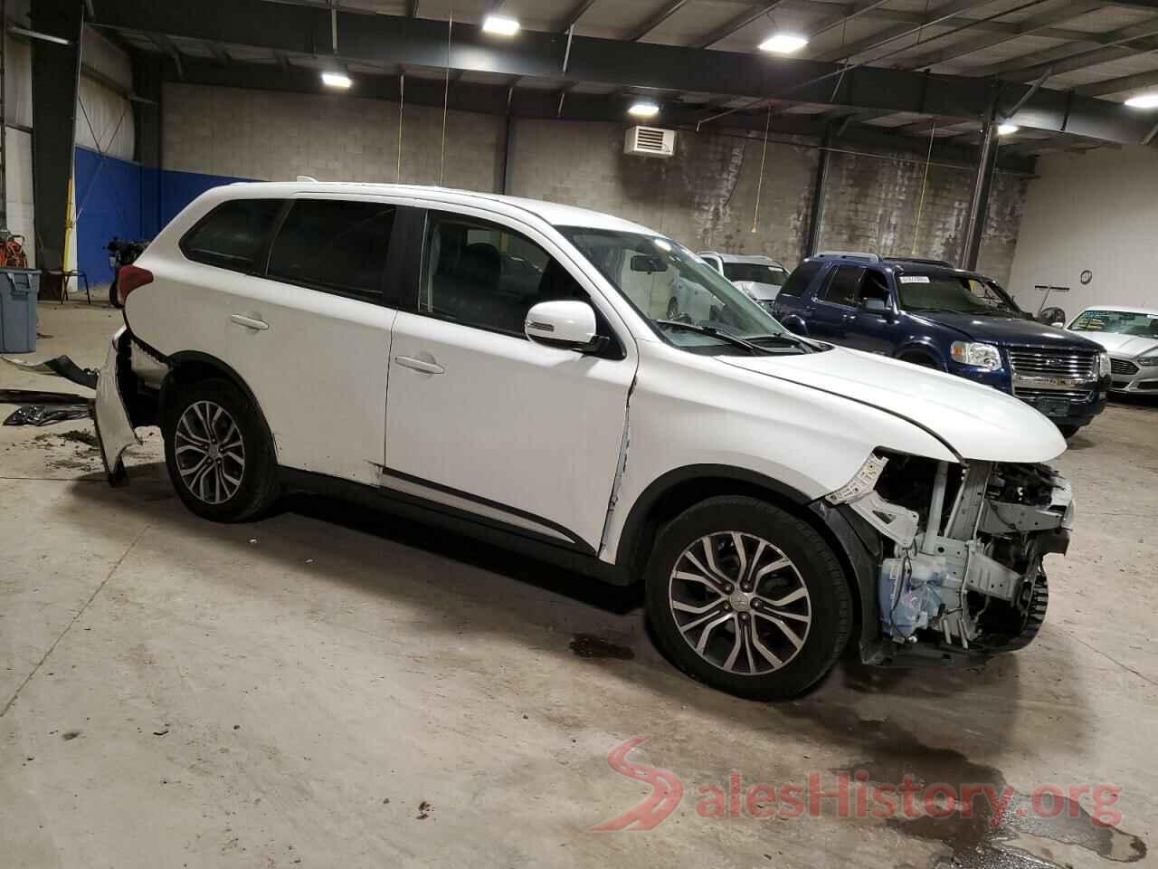 JA4AZ3A35JZ005271 2018 MITSUBISHI OUTLANDER