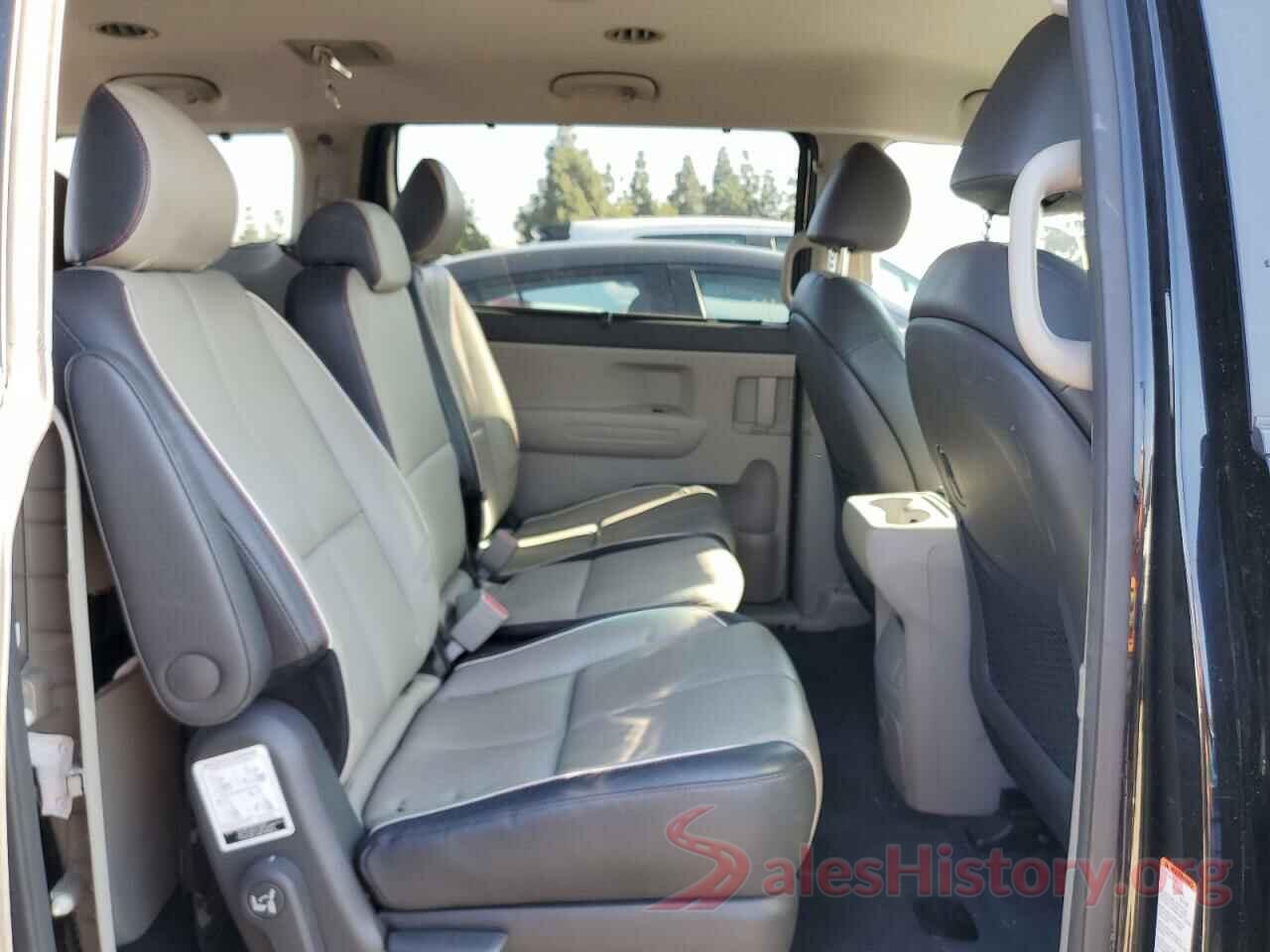 KNDMB5C16H6229577 2017 KIA SEDONA