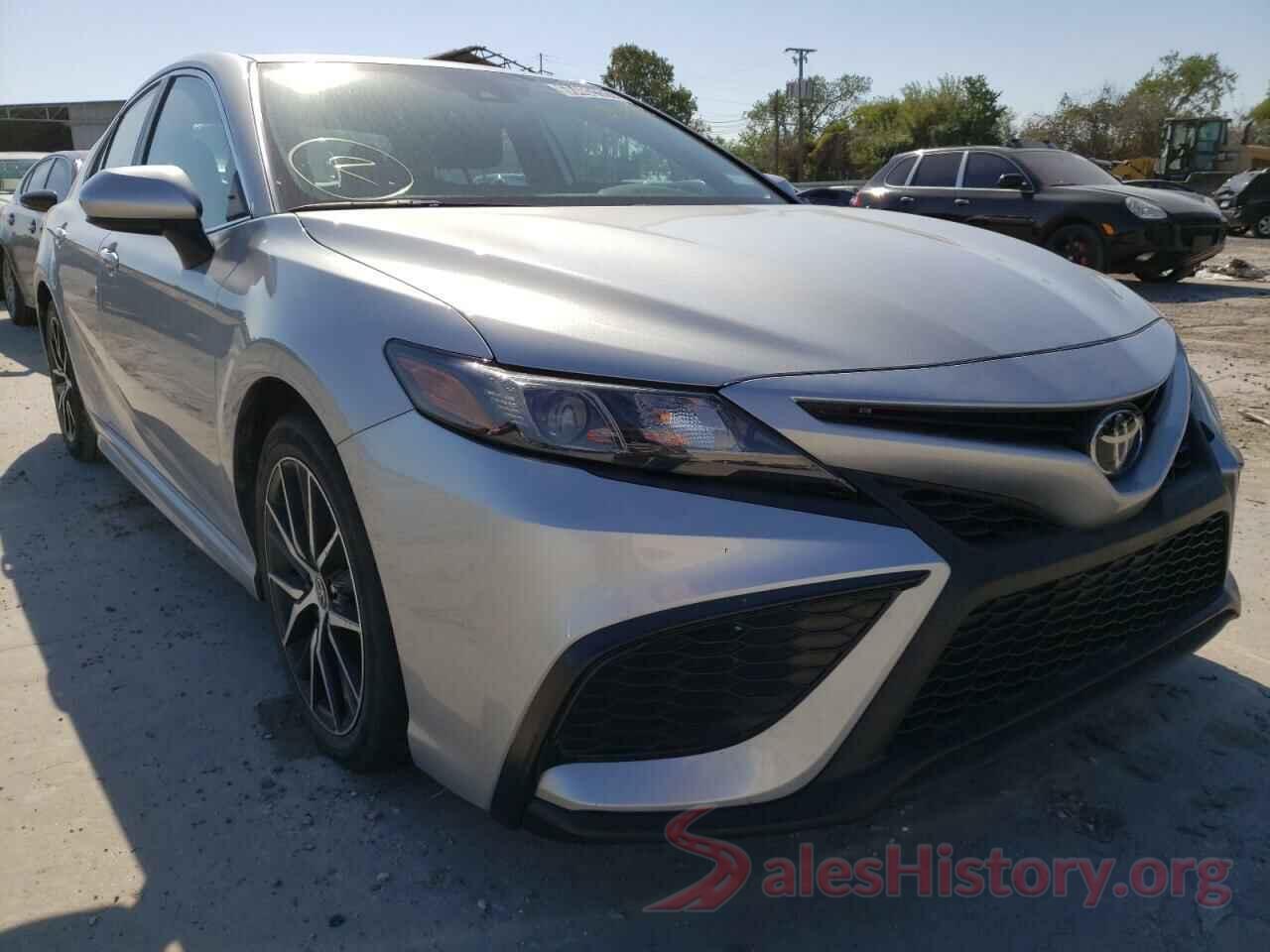 4T1G11AK1MU584498 2021 TOYOTA CAMRY