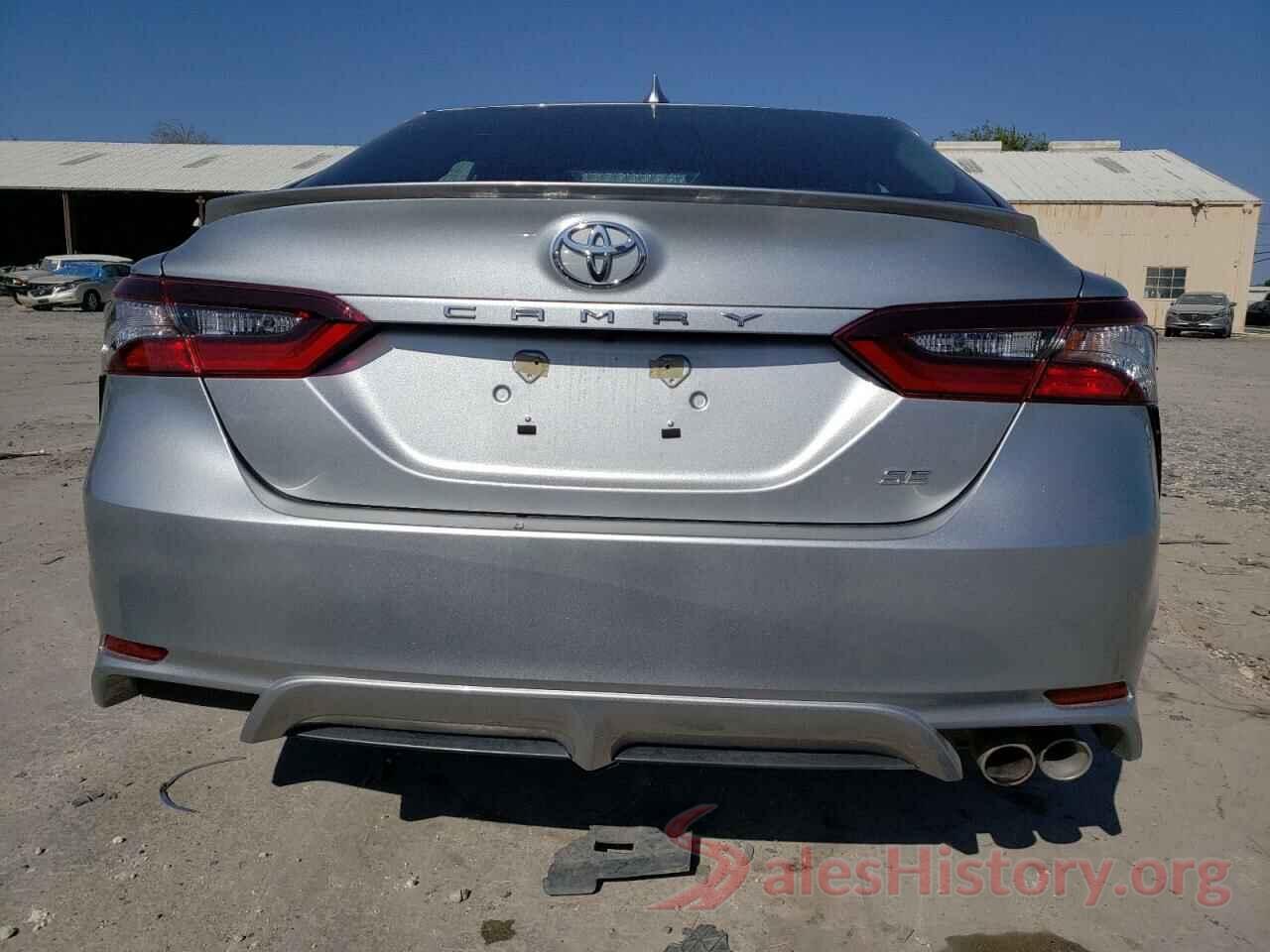 4T1G11AK1MU584498 2021 TOYOTA CAMRY