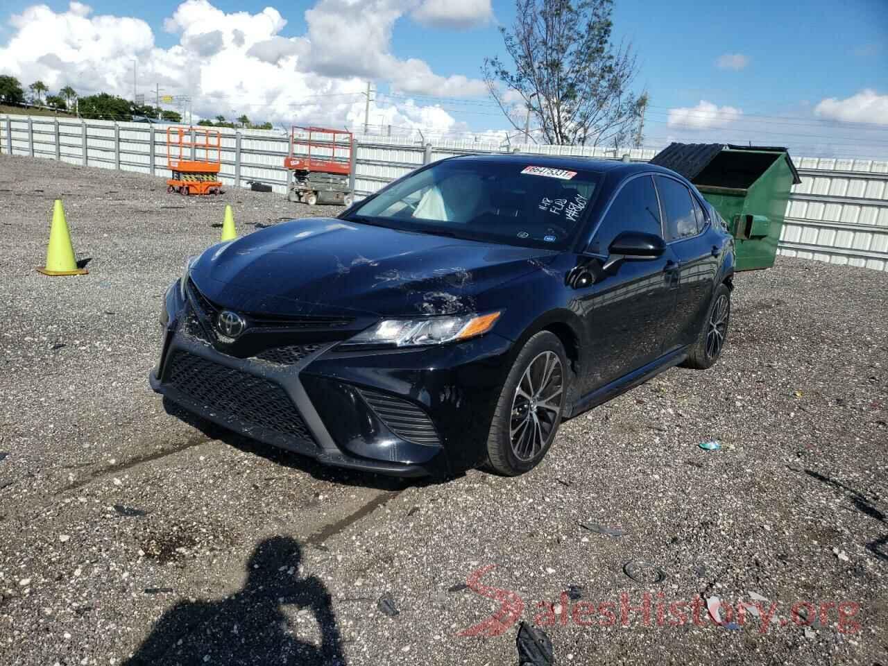 4T1B11HKXJU568604 2018 TOYOTA CAMRY