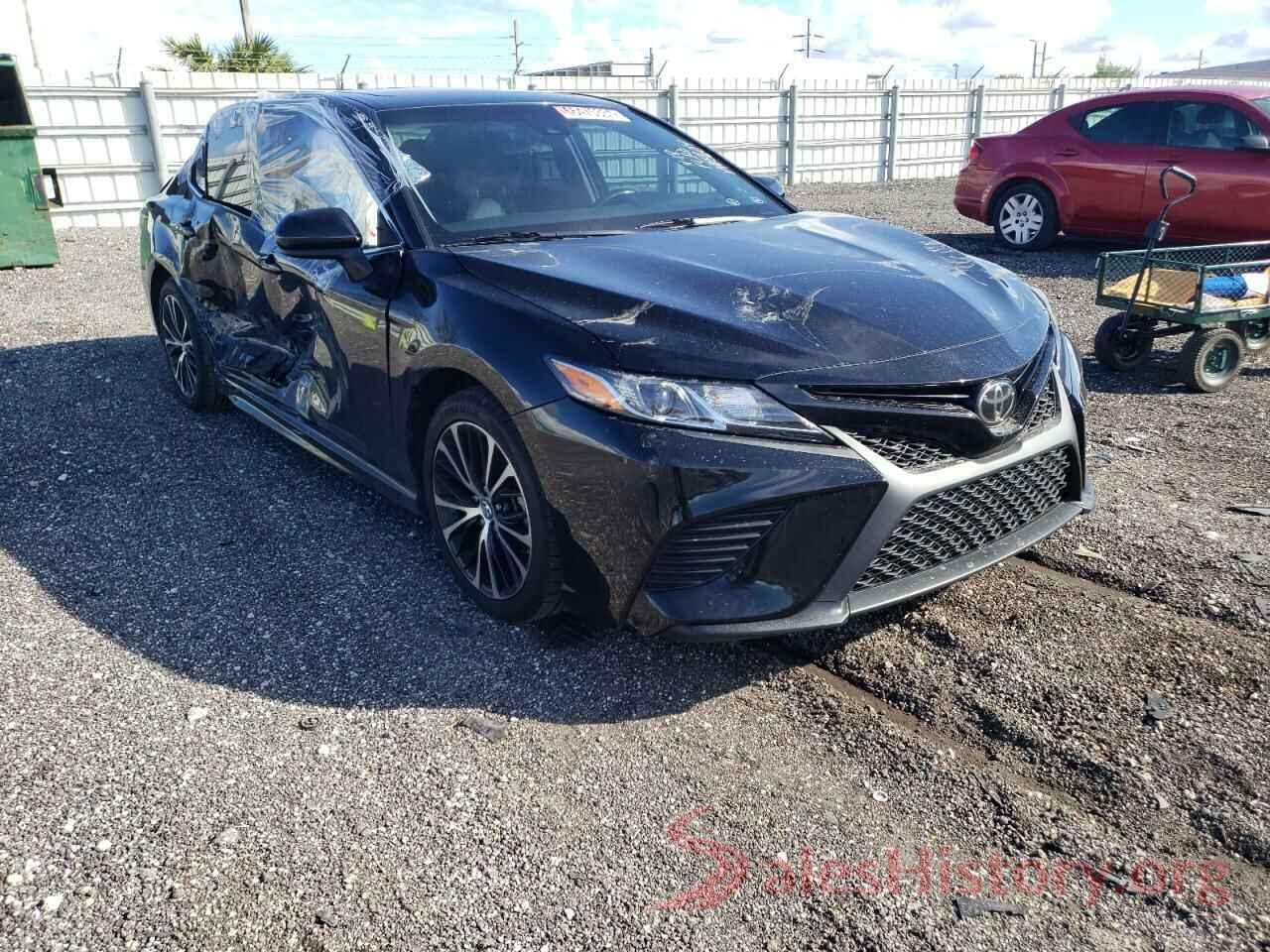 4T1B11HKXJU568604 2018 TOYOTA CAMRY