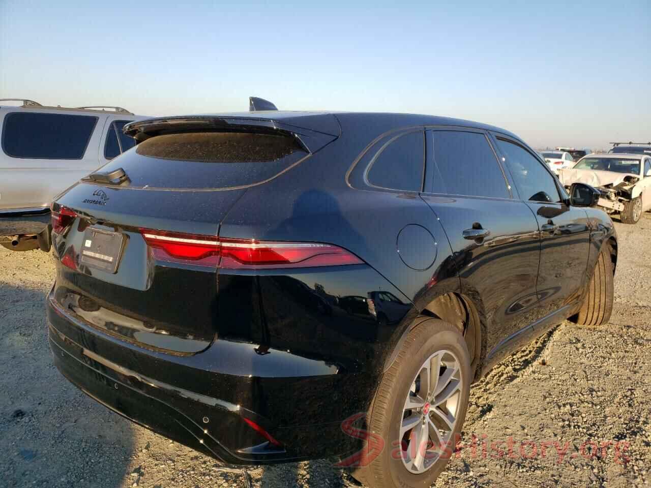 SADCJ2EX8MA673358 2021 JAGUAR F-PACE