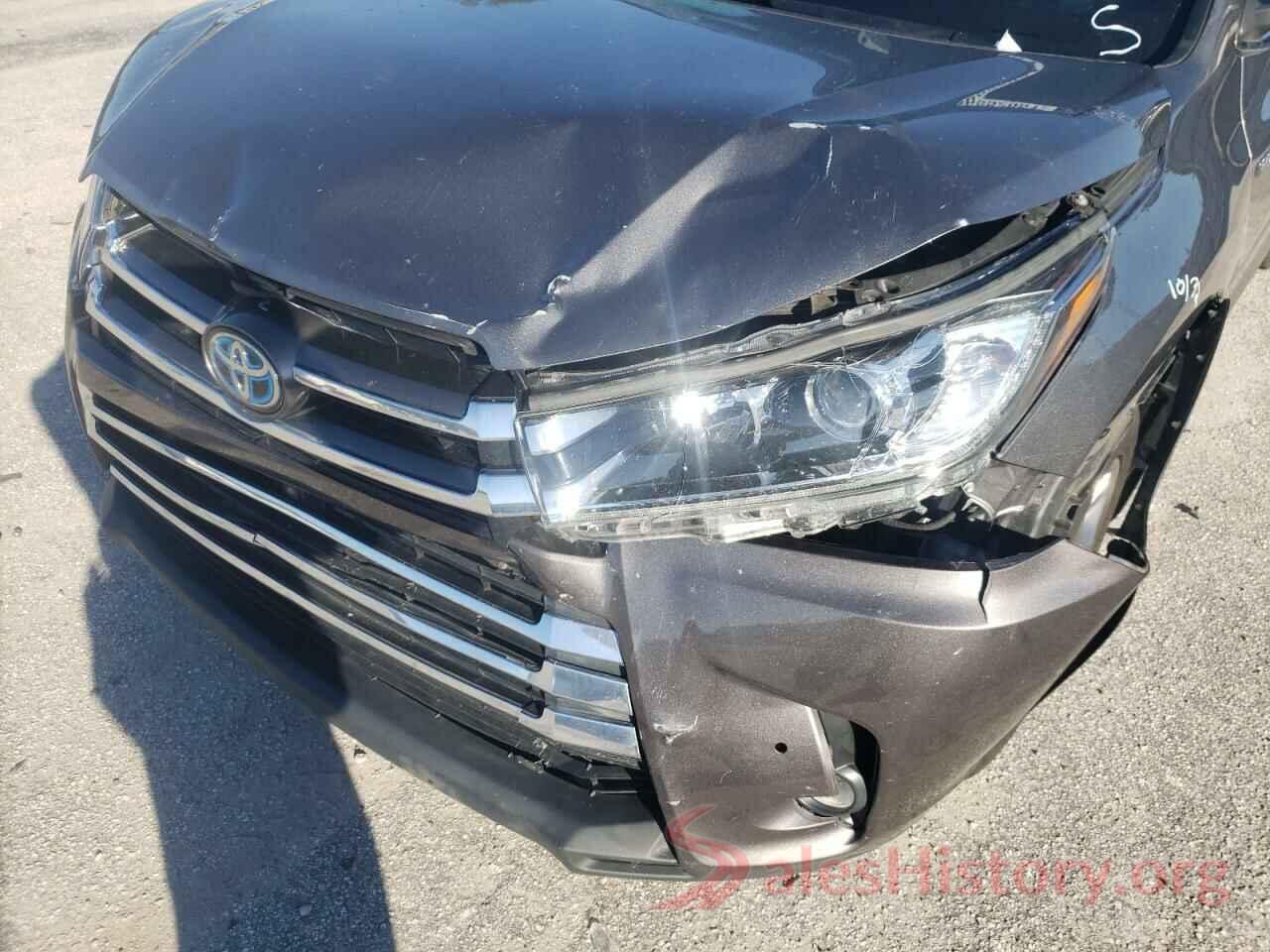 5TDDGRFH3HS028575 2017 TOYOTA HIGHLANDER