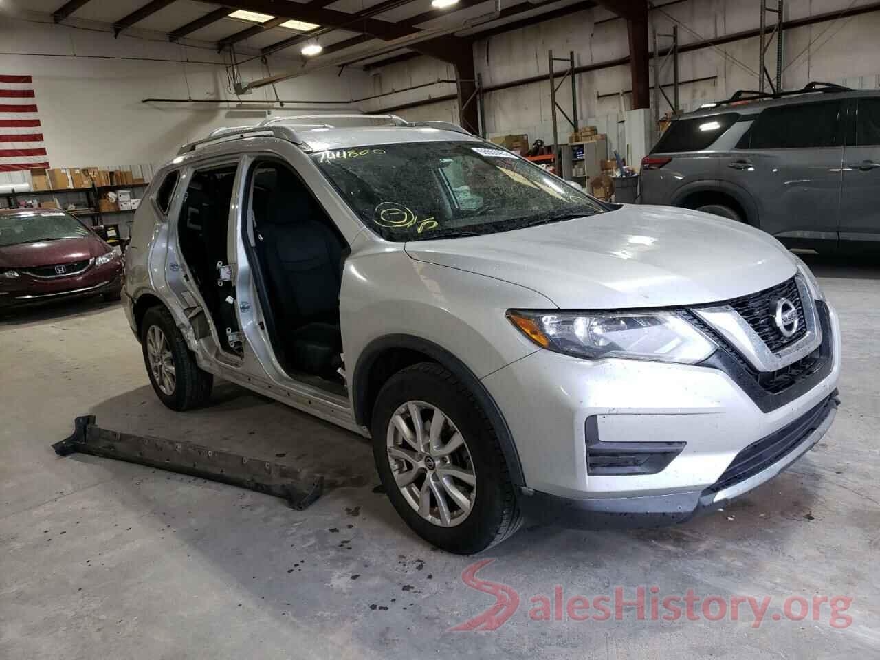 5N1AT2MT0HC744800 2017 NISSAN ROGUE