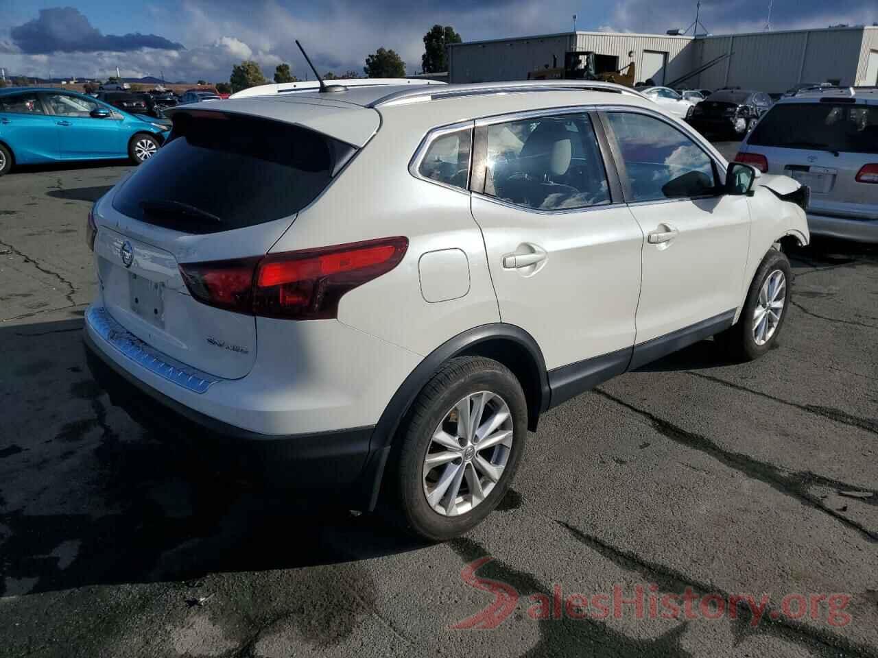 JN1BJ1CR6HW110889 2017 NISSAN ROGUE