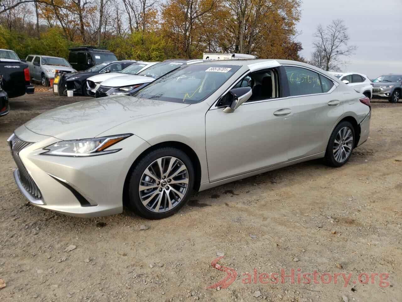 58ADZ1B1XMU107739 2021 LEXUS ES350