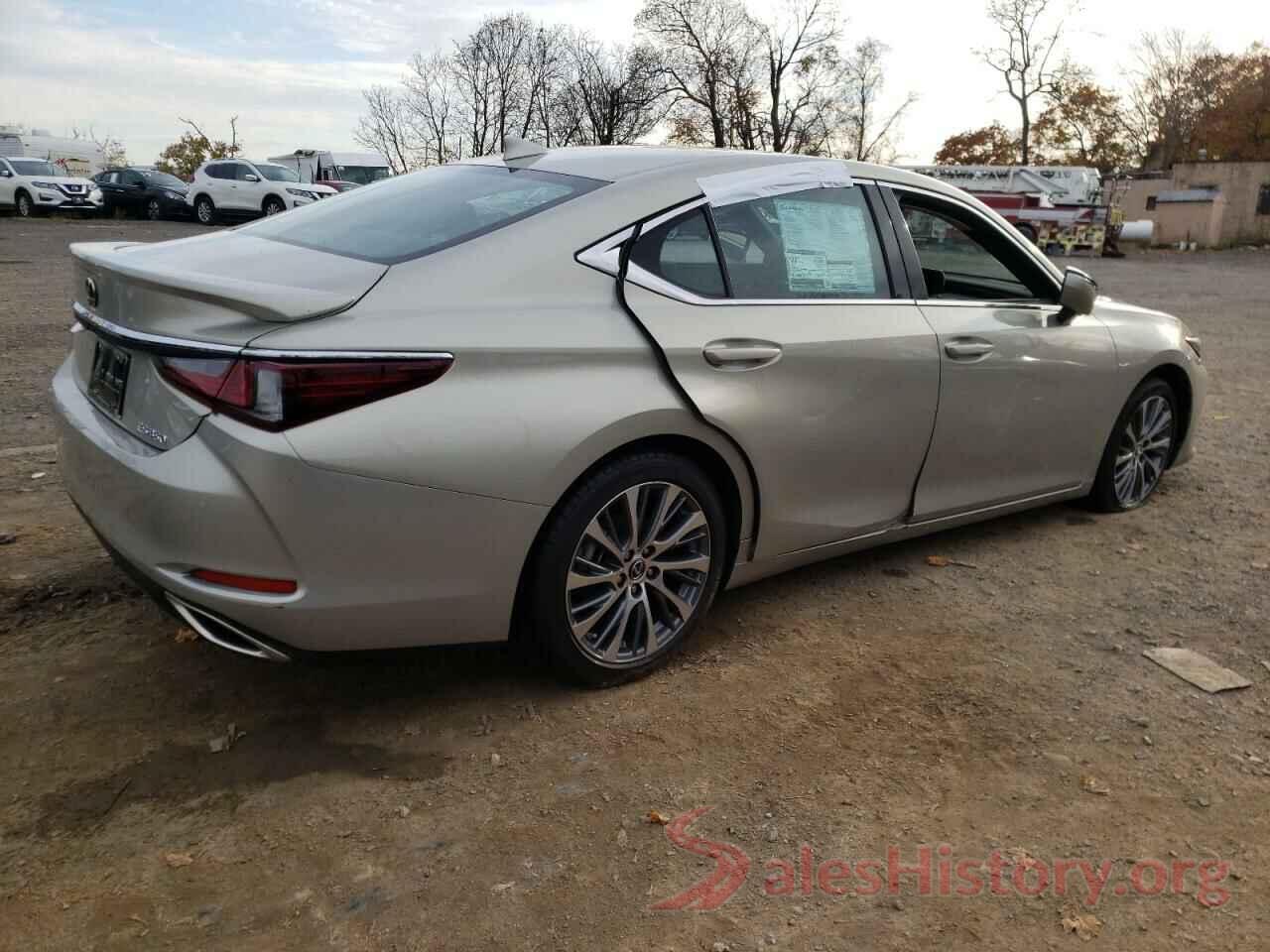 58ADZ1B1XMU107739 2021 LEXUS ES350