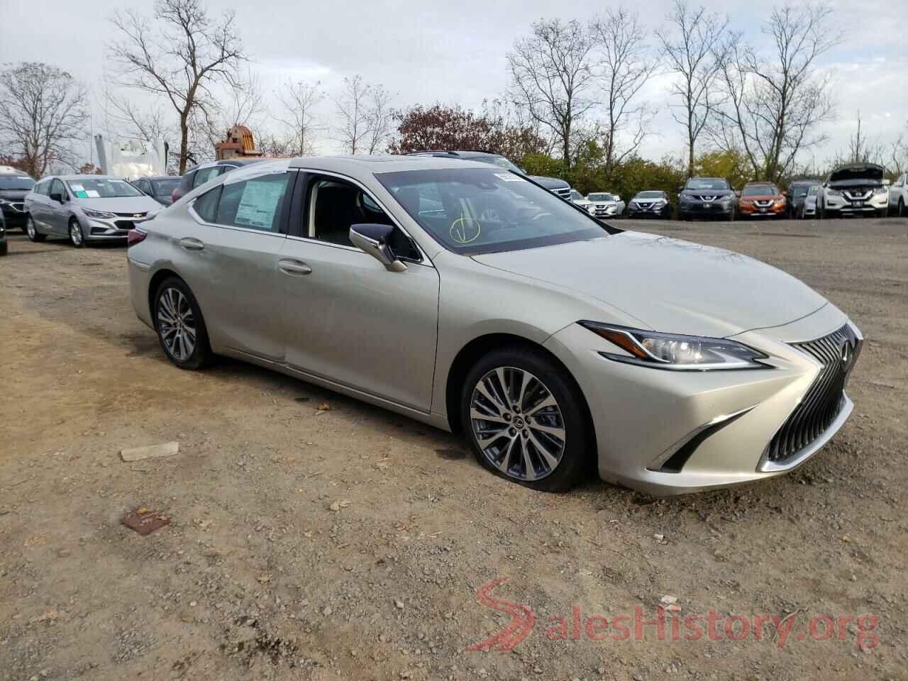 58ADZ1B1XMU107739 2021 LEXUS ES350