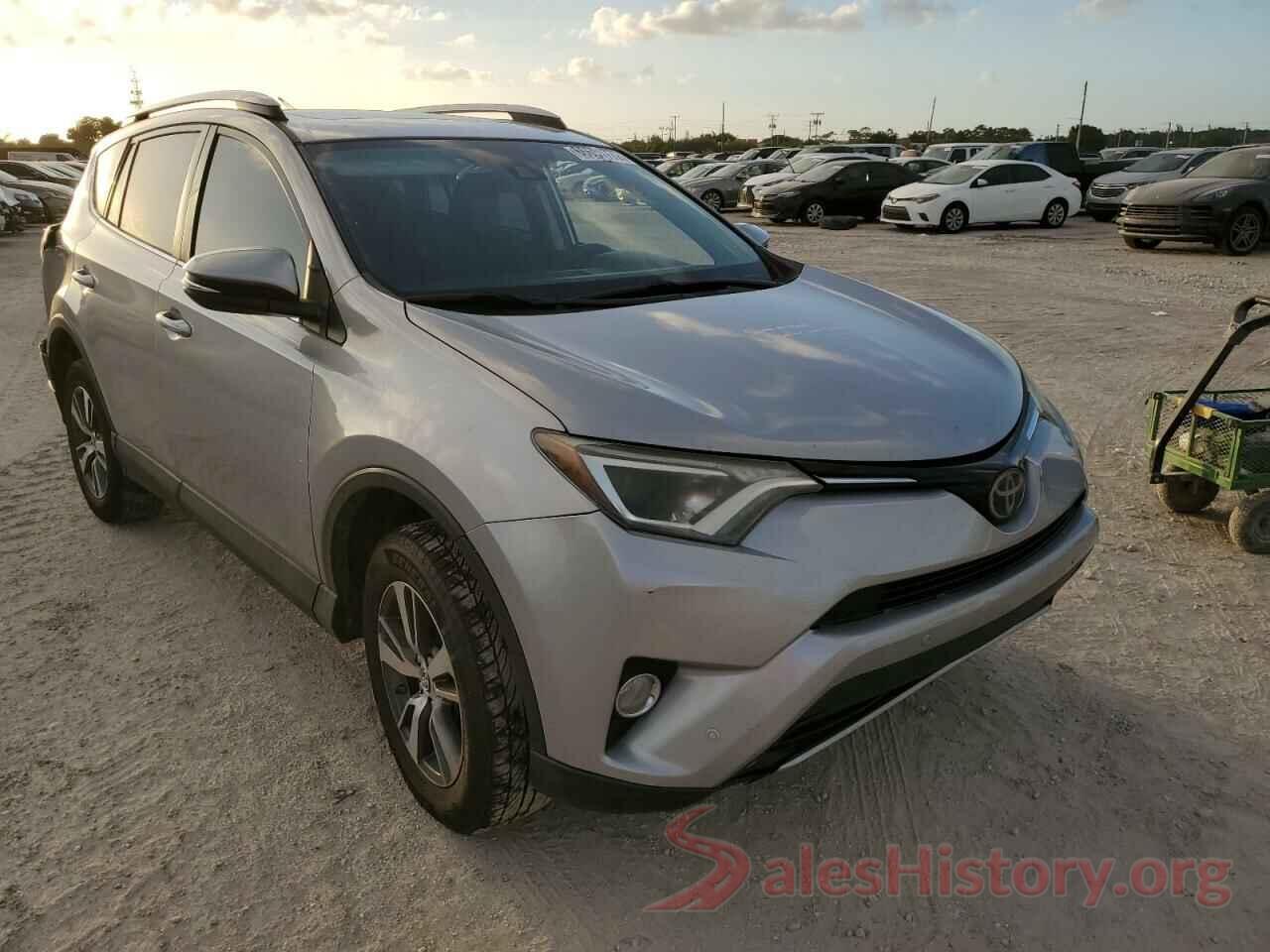 2T3WFREV0HW398819 2017 TOYOTA RAV4