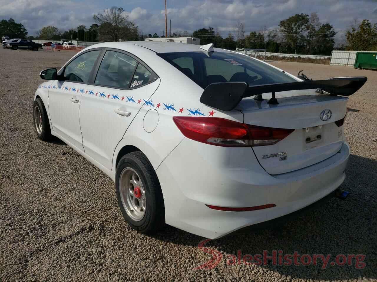 5NPD74LF4JH399469 2018 HYUNDAI ELANTRA