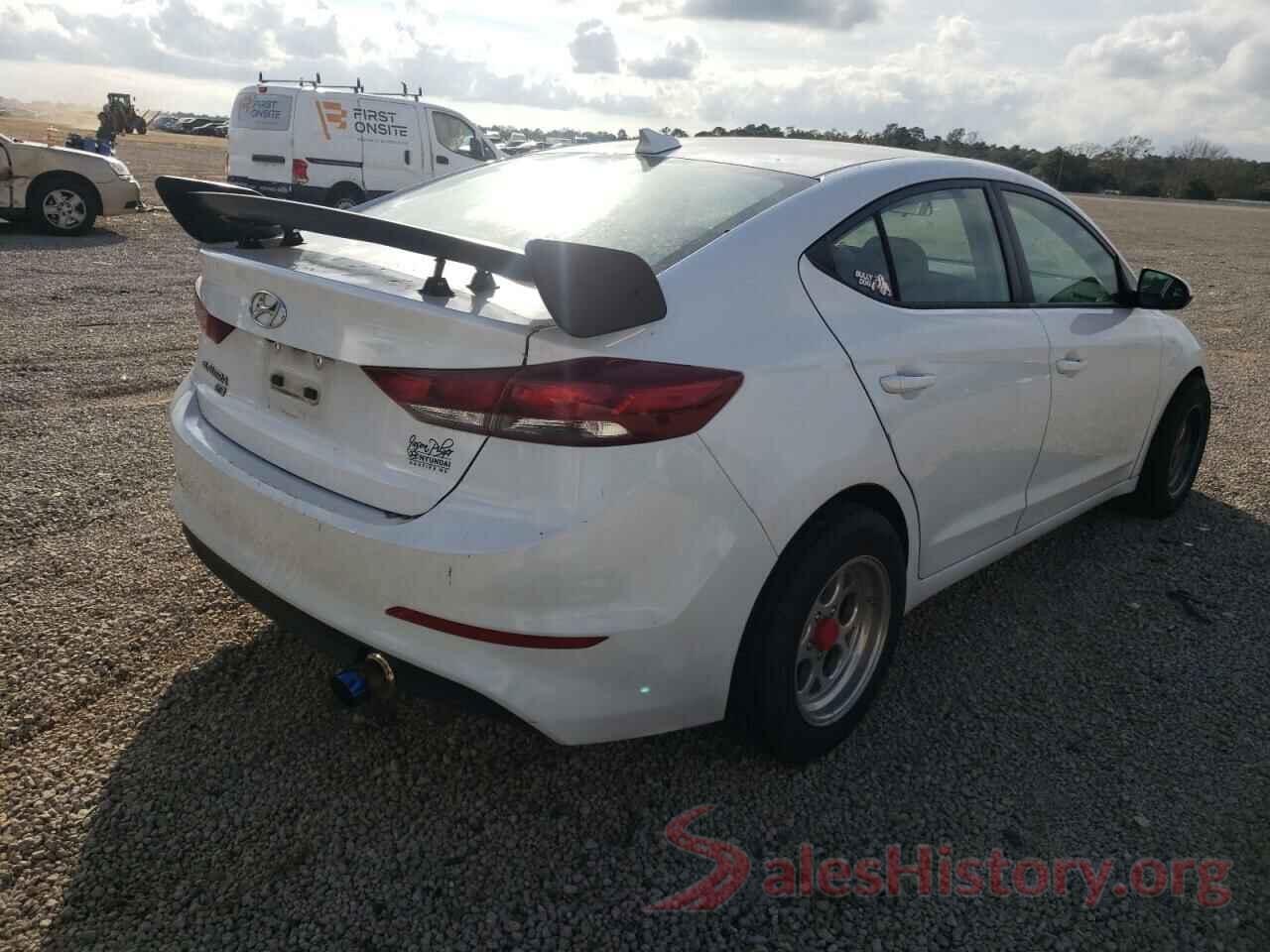 5NPD74LF4JH399469 2018 HYUNDAI ELANTRA