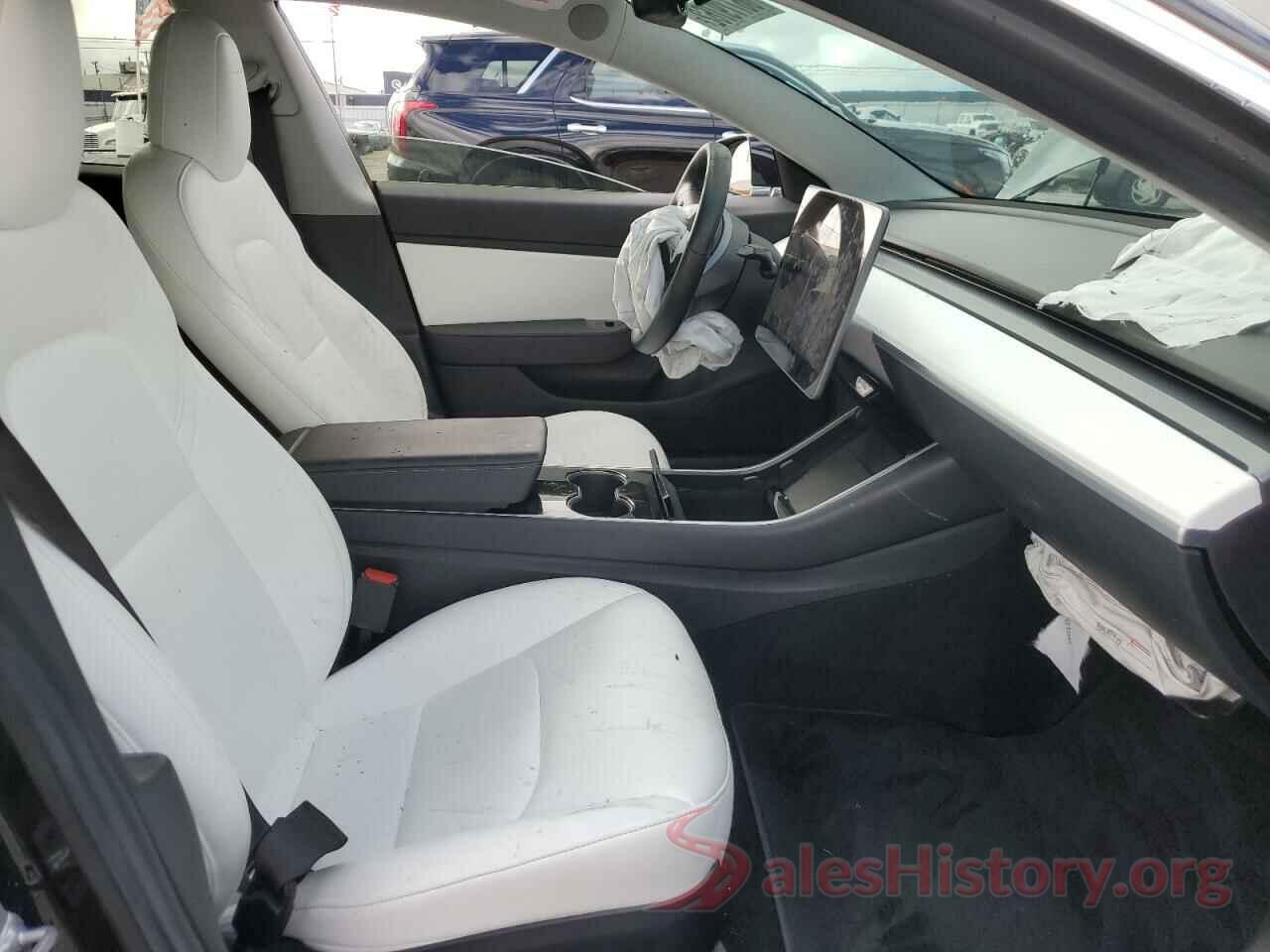 5YJ3E1EB8JF099247 2018 TESLA MODEL 3