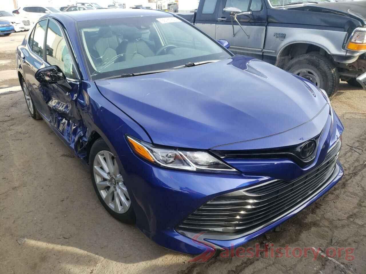 4T1B11HK3JU627492 2018 TOYOTA CAMRY