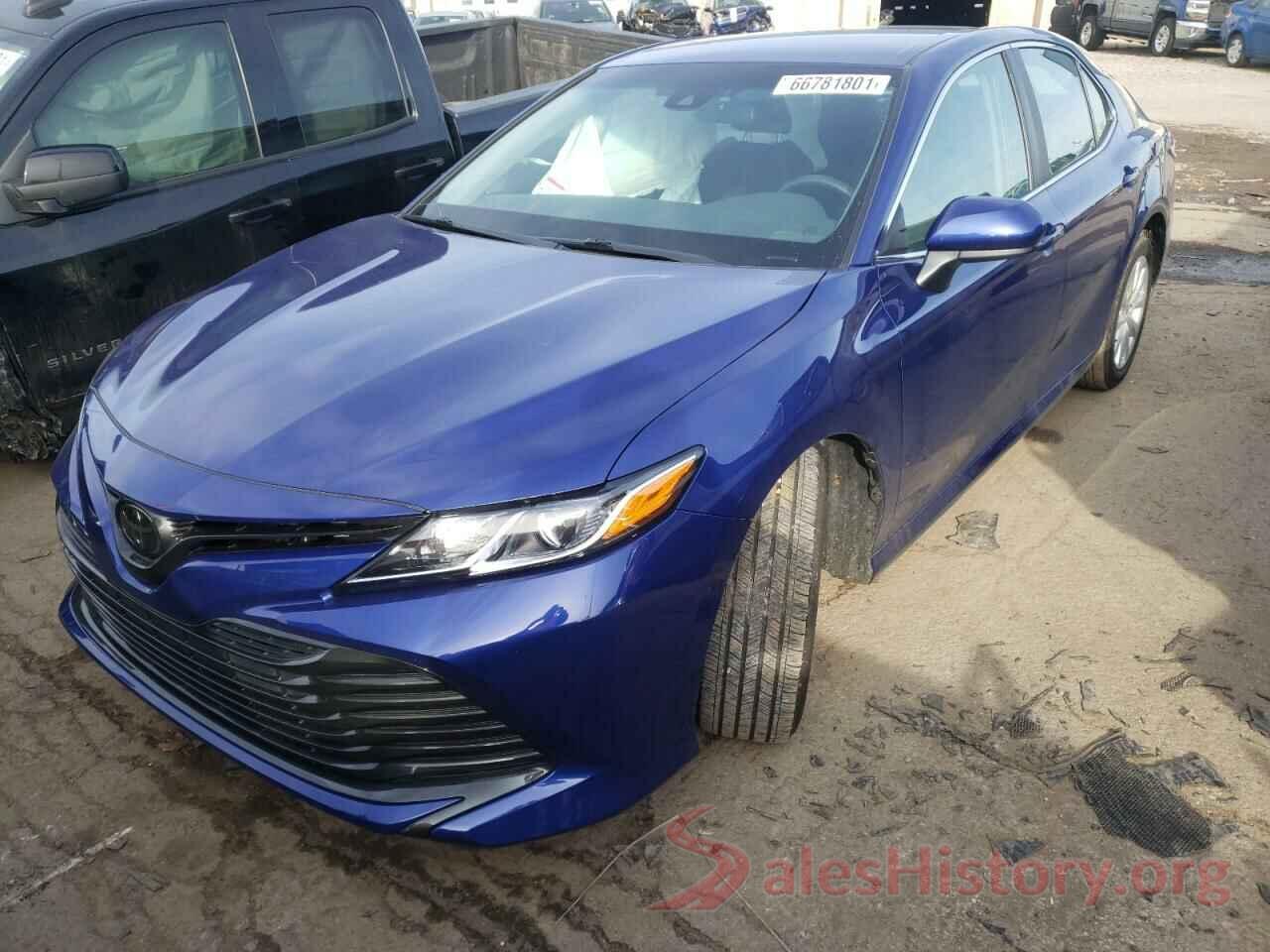 4T1B11HK3JU627492 2018 TOYOTA CAMRY