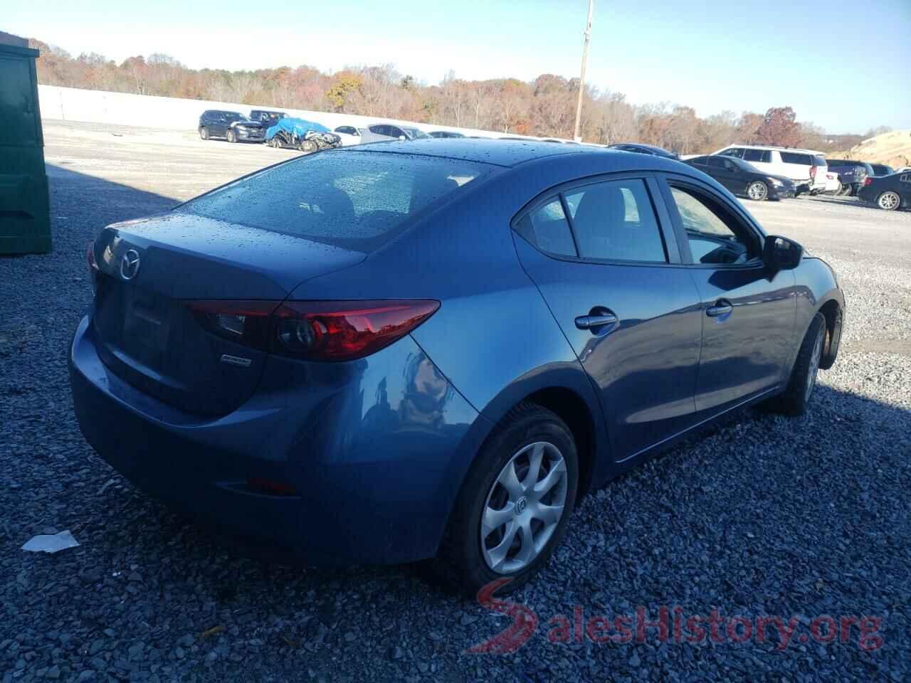 3MZBN1U79JM231014 2018 MAZDA 3