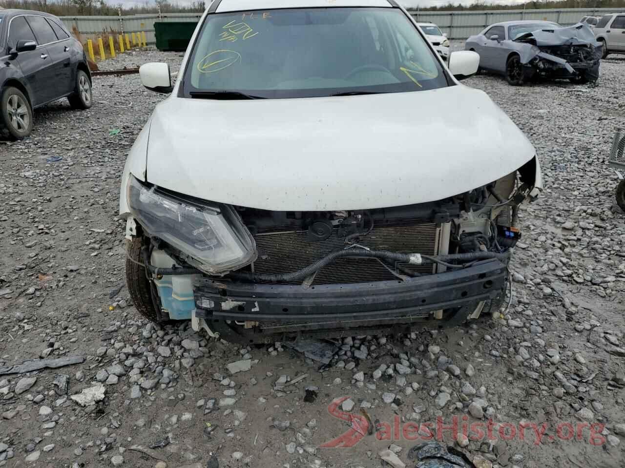 KNMAT2MT1HP560821 2017 NISSAN ROGUE