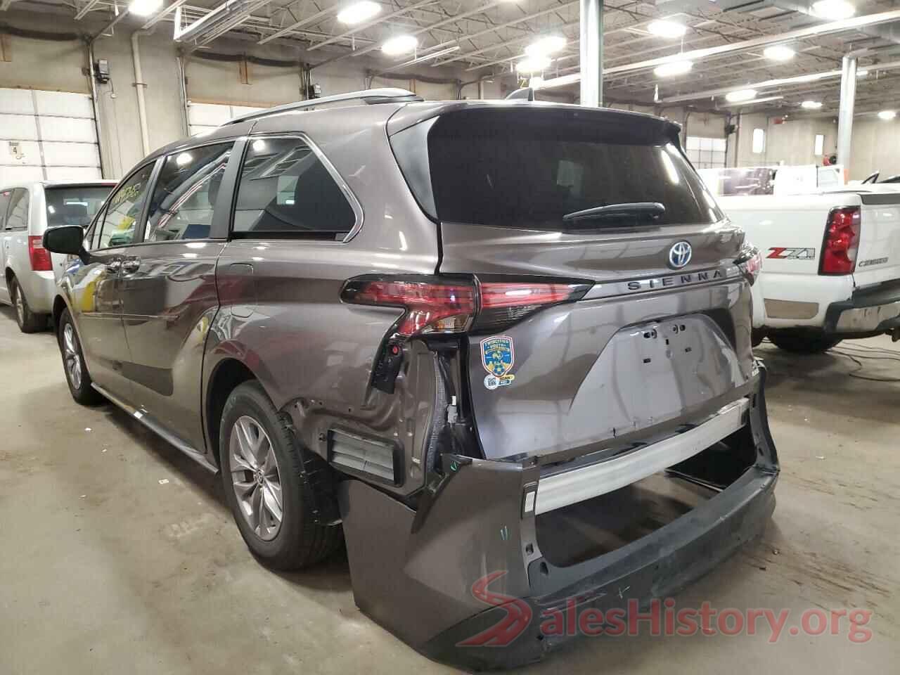 5TDYRKEC2NS110785 2022 TOYOTA SIENNA