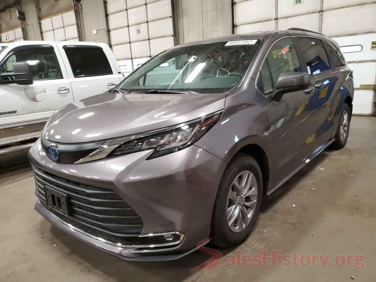 5TDYRKEC2NS110785 2022 TOYOTA SIENNA