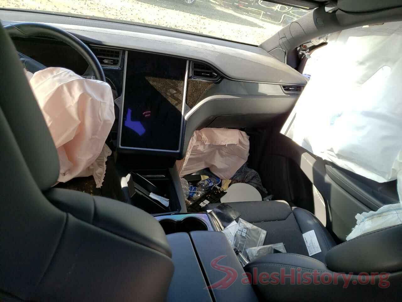 5YJXCBE20JF138572 2018 TESLA MODEL X