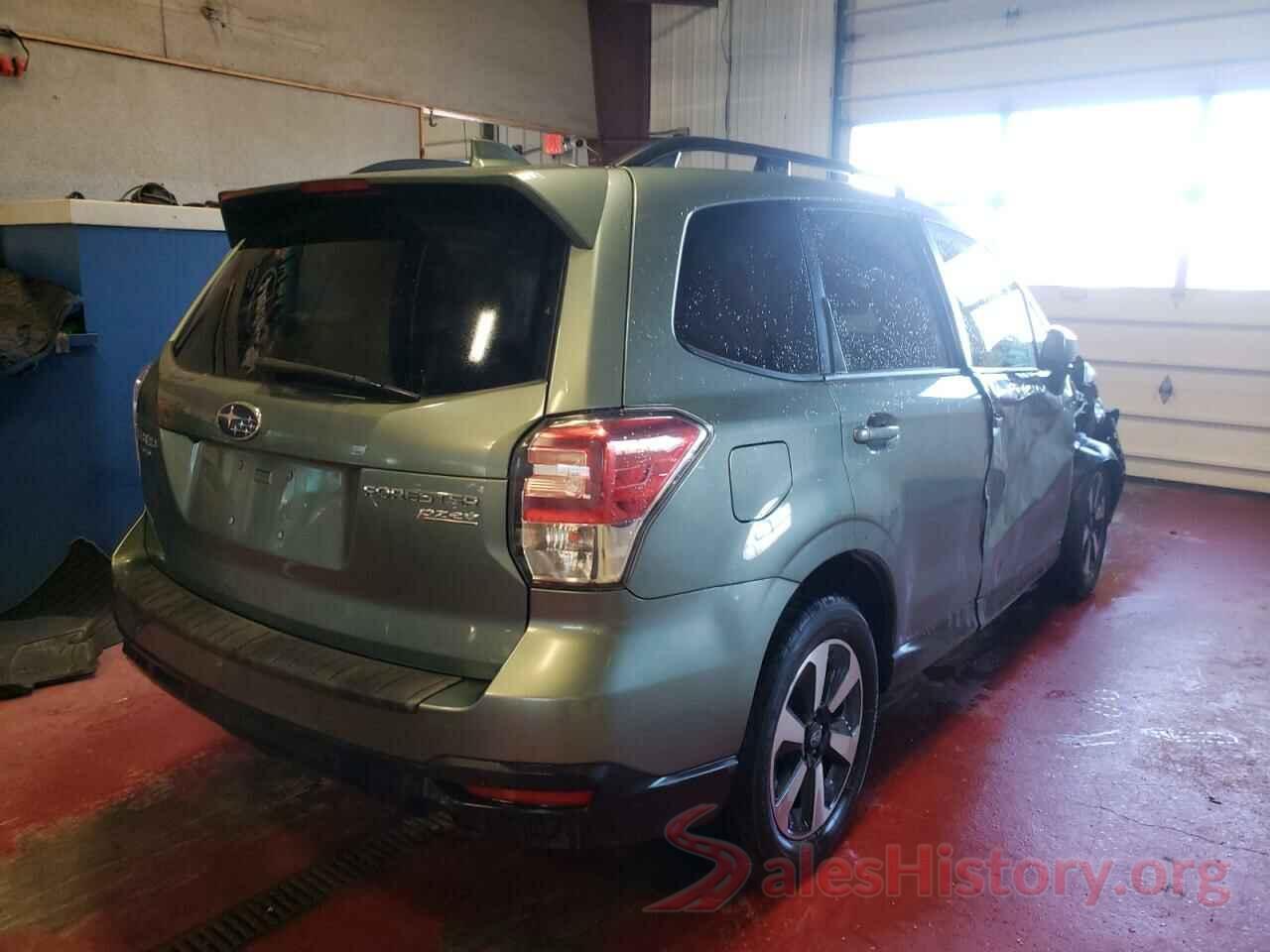 JF2SJAGC5HH569128 2017 SUBARU FORESTER