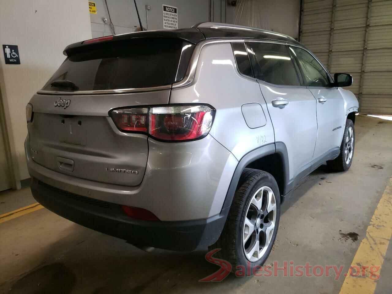 3C4NJDCB2JT263957 2018 JEEP COMPASS