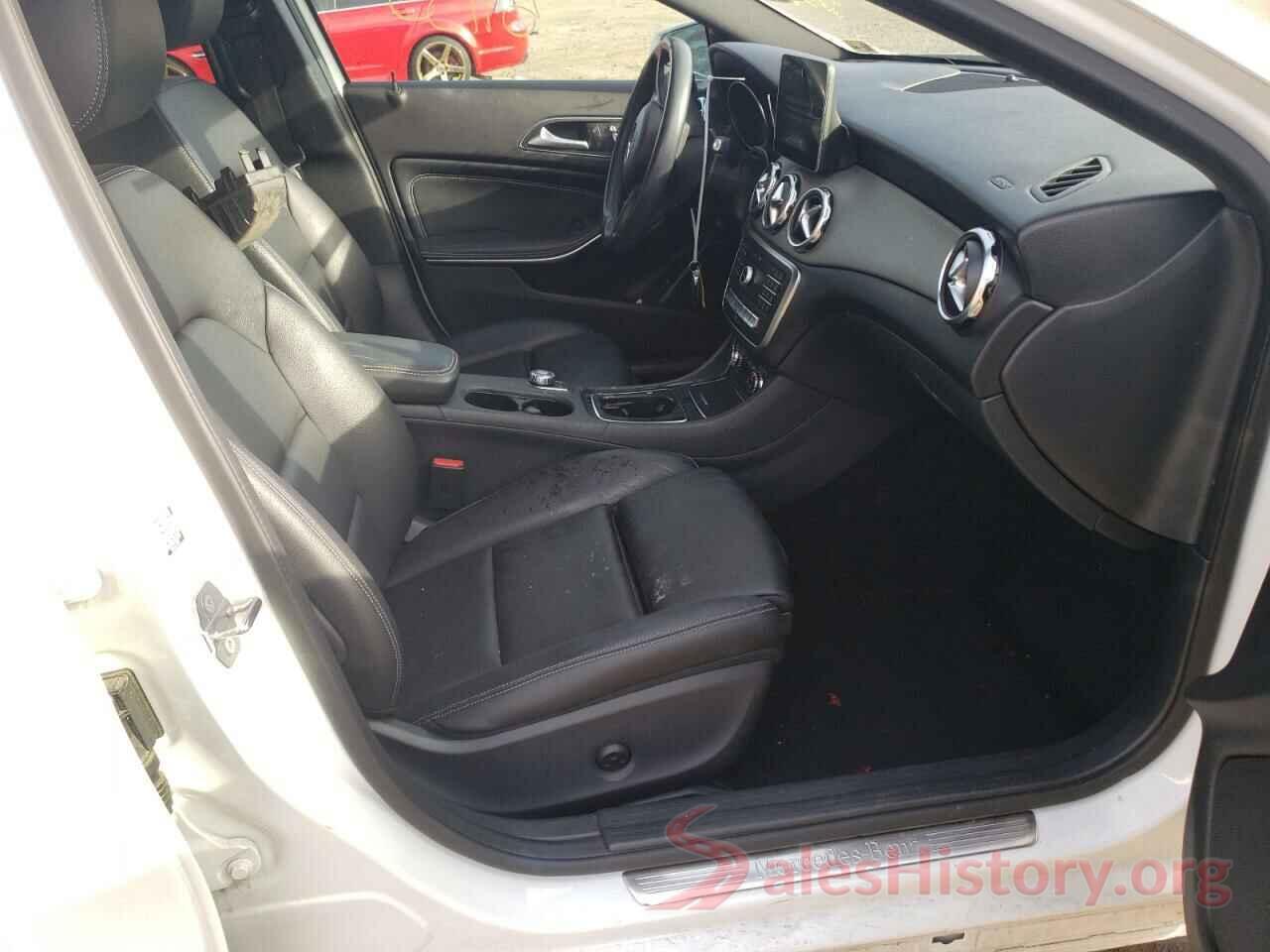 WDCTG4EB7KJ550247 2019 MERCEDES-BENZ GLA-CLASS