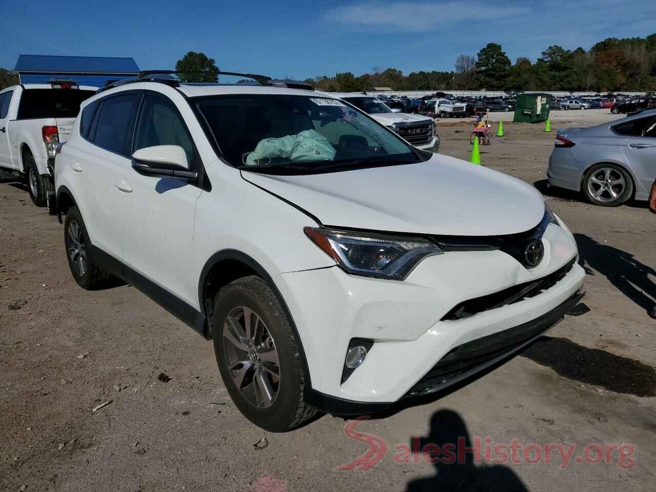 JTMWFREV0HJ126835 2017 TOYOTA RAV4