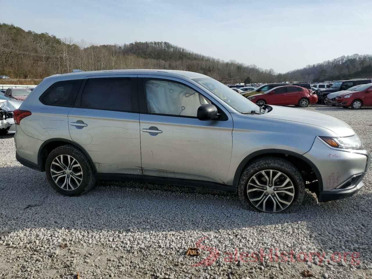 JA4AZ3A33JJ006322 2018 MITSUBISHI OUTLANDER