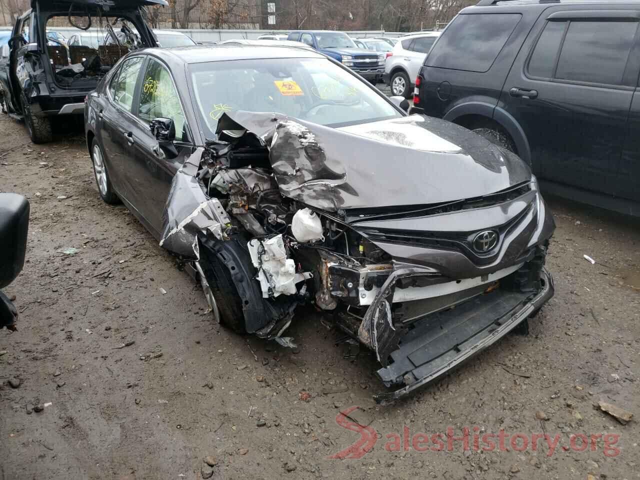 JTNB11HK5J3004929 2018 TOYOTA CAMRY