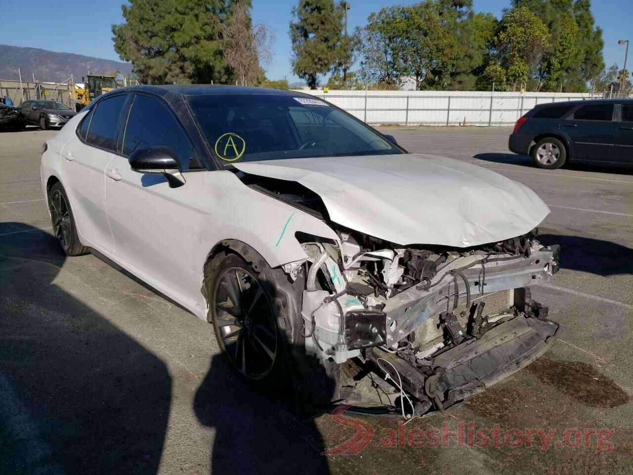 4T1B61HK9JU129797 2018 TOYOTA CAMRY