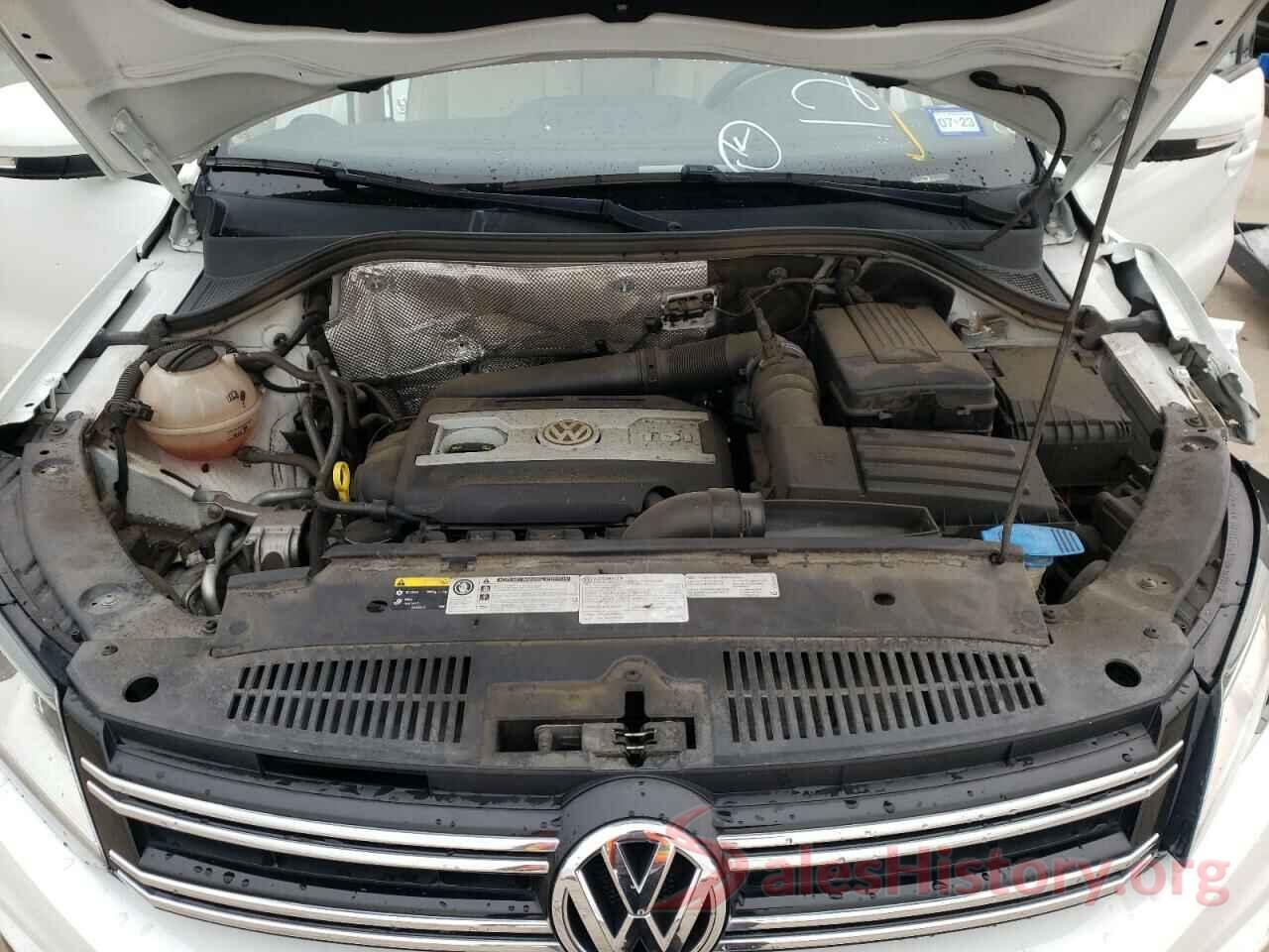 WVGAV7AX6HK032747 2017 VOLKSWAGEN TIGUAN