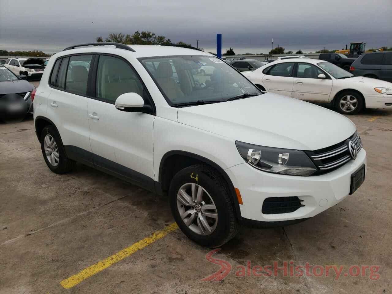 WVGAV7AX6HK032747 2017 VOLKSWAGEN TIGUAN